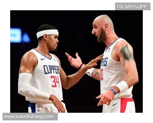 湖人战术体系优化探索提升球队竞争力与球员发挥的有效策略